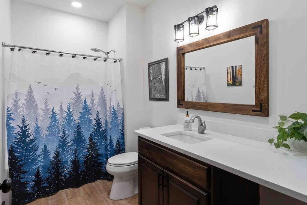 אשפורד Luxe Mt. Rainier Lodge W/ Hot Tub-Ac-Game Room מראה חיצוני תמונה